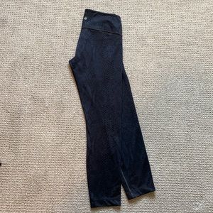 Lululemon leggings, snakeskin print, sz6